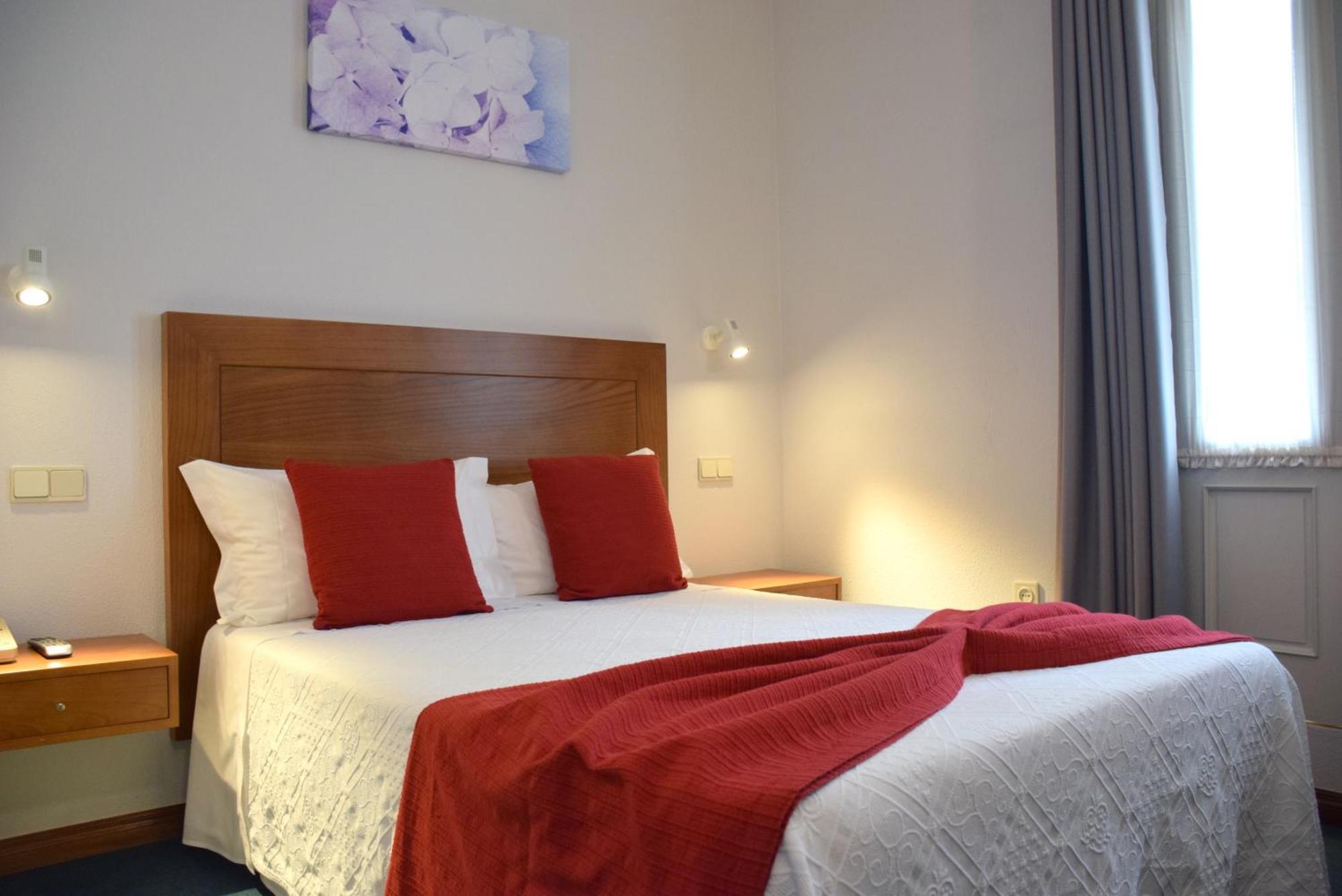Lusitana Hotel Porto Ruang foto