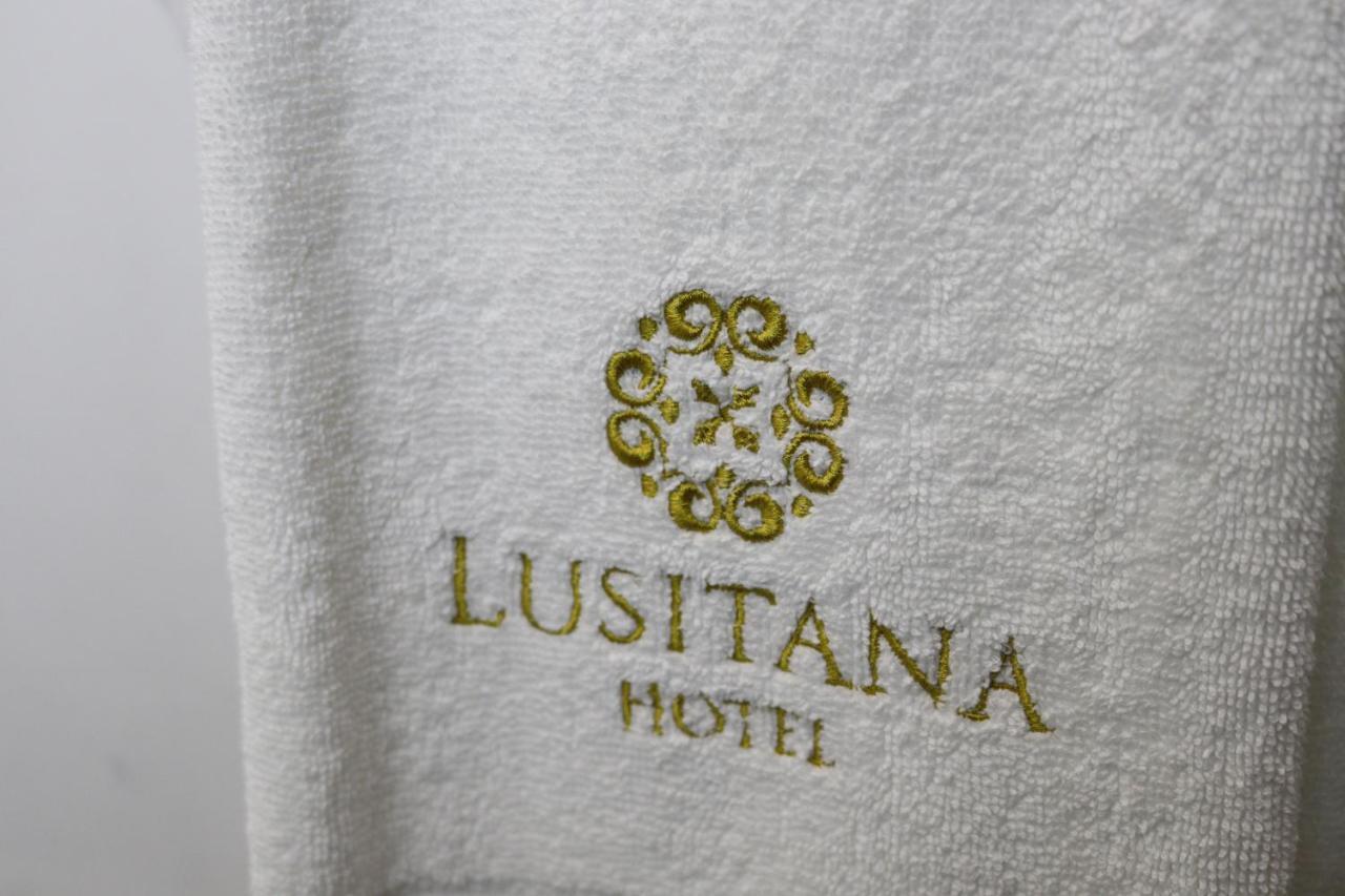 Lusitana Hotel Porto Bagian luar foto